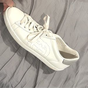 The shoes look very good